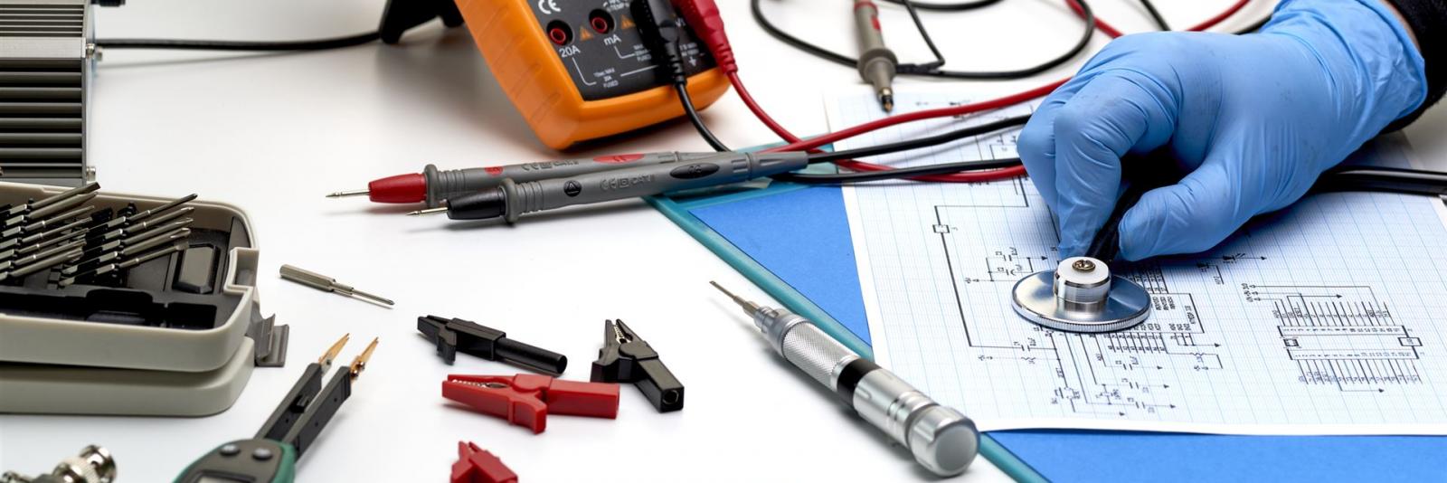 Prüfung elektrischer Geräte Prüfung elektrischer Geräte